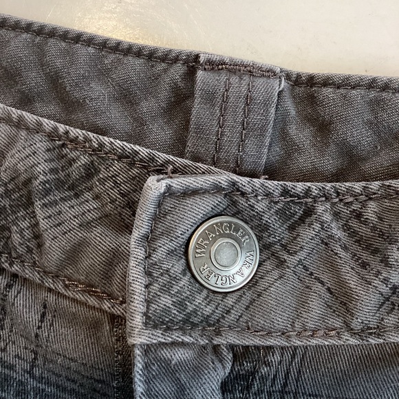 WRANGLER reversible shorts - Picture 3 of 7